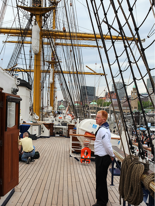 Gorch-Fock-an-Bord_mfw13__017218