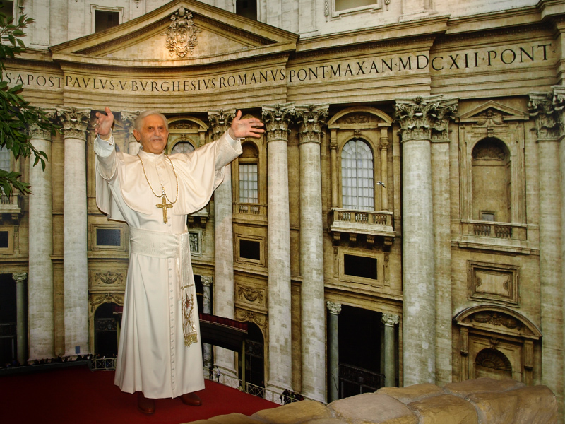 Panoptikum_HH_Papst_P5313947_8x6