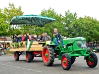 2011 grosse Festwagen