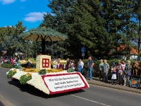 Erntedankfest Bardowick 2012 - grosse Festwagen