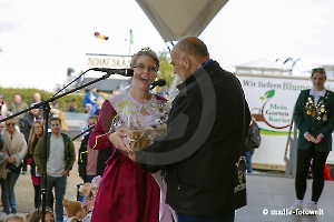 Königinnen und Gäste