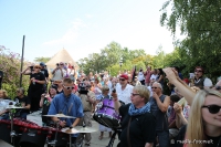 Abschlusskonzert am Brunnen