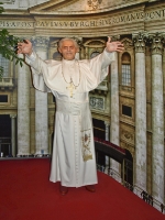 Panoptikum_HH_Papst_P5313944_6x8