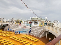 AIDAmar-auf-Deck_mfw13__021853_stitch