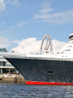 Queen Mary 2