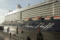 Mein Schiff 4