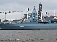 Fregatte Hamburg F 220