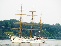 Gorch Fock - Auslaufen aus Hamburg