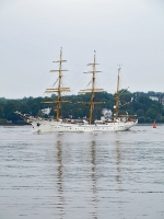 Gorch Fock - Auslaufen aus Hamburg