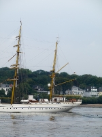 Gorch Fock - Auslaufen aus Hamburg