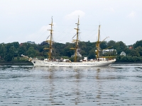 Gorch Fock - Auslaufen aus Hamburg