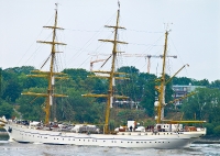 Gorch Fock - Auslaufen aus Hamburg